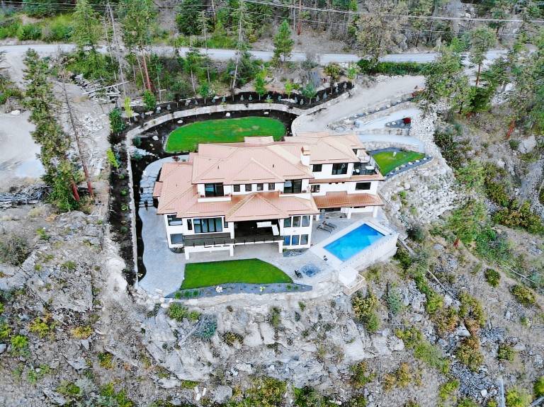 Villa  Kelowna
