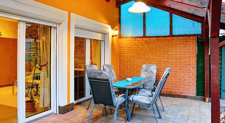 Villa with 4 rooms for 12 persons in Eger