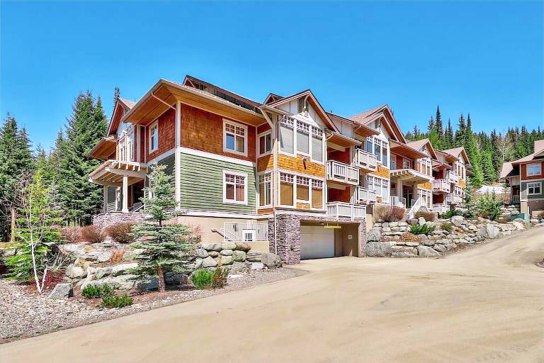 House  Sun Peaks