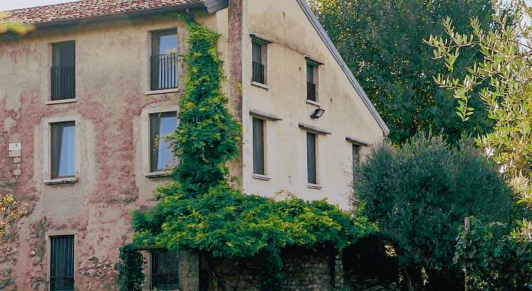 Corte Vallio in Desenzano del Garda