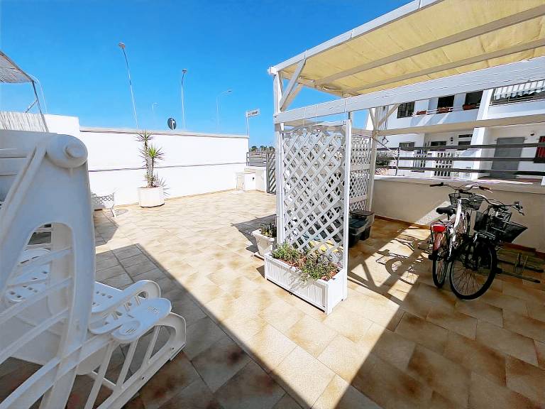 Villa with barbecue & garden | Garden view — photo 5