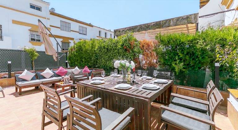 Beautiful house with garden, patio & pool | Beach nearby | Pets allowed in Marbella