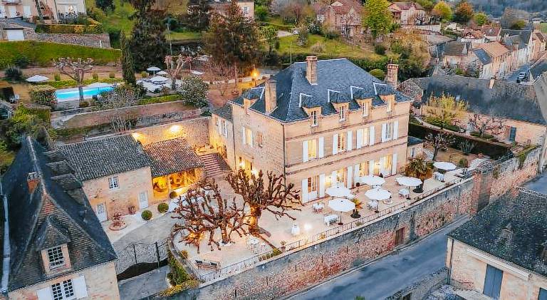 Hotel l'Abbaye in Beze