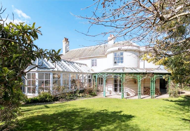 House  Hayling Island