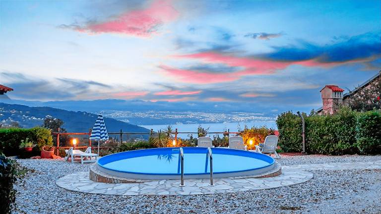 Fully equipped charming house with patio, grill & private pool | Sea view | Dogs allowed in Lovran