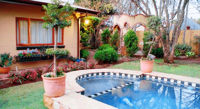 Hampton House Guest House — photo 4