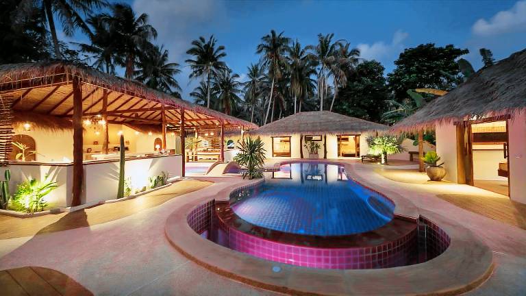 Family-friendly villa with barbeque, private pool & garden | Next to the beach | Suitable for remote work | Pets are welcome — photo 5