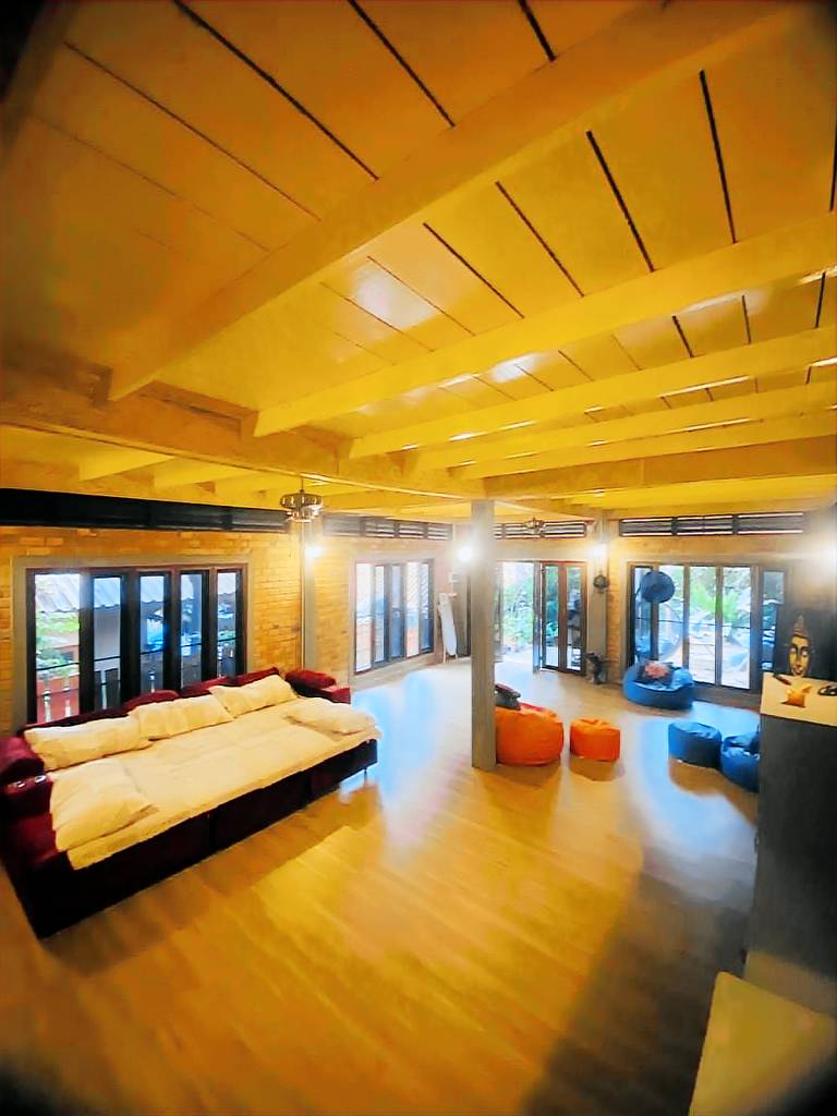 Jungle Beachfront bungalow — photo 2