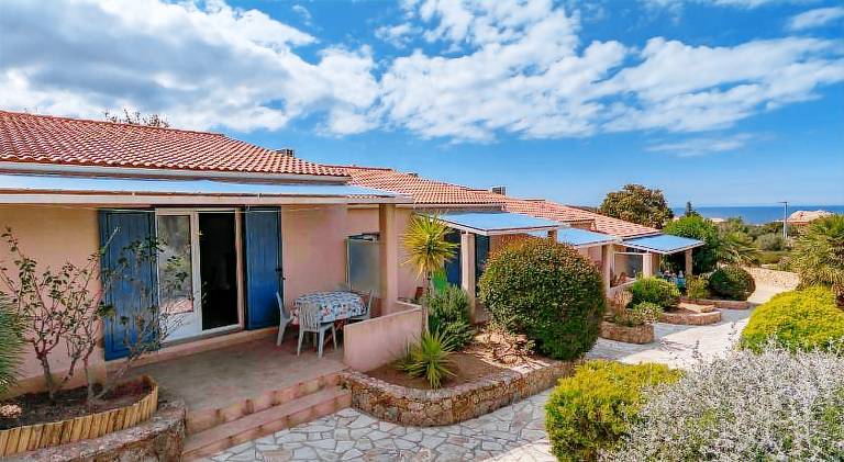 Vacation home with 1 room for 4 persons in L'Île-Rousse