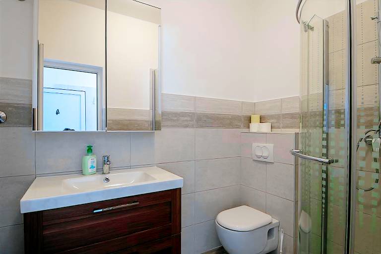 Rental apartment with patio | Pet-friendly — photo 3