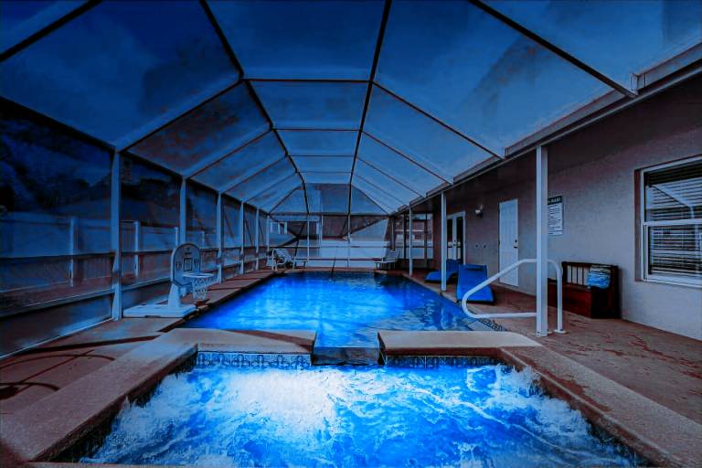 Luxury 10BR FREE pool heat, Hot Tub, & Game Room — photo 2