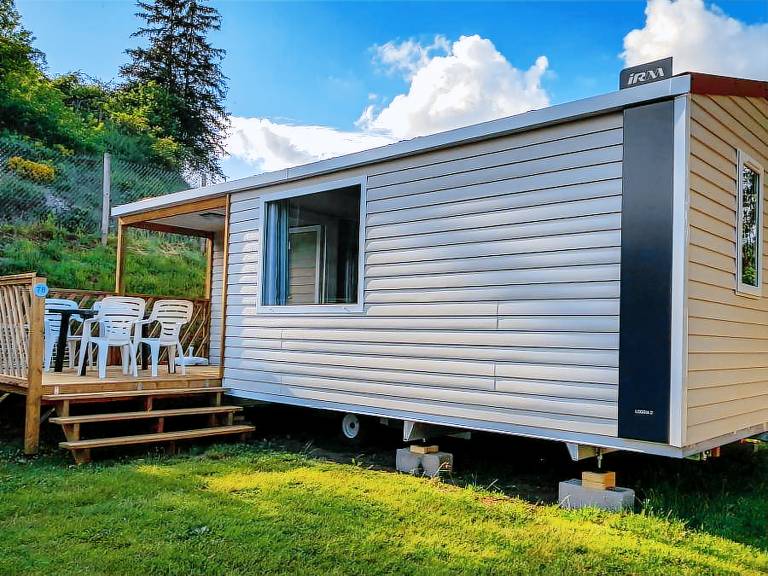 Mobile home with terrace & heated pool — photo 4