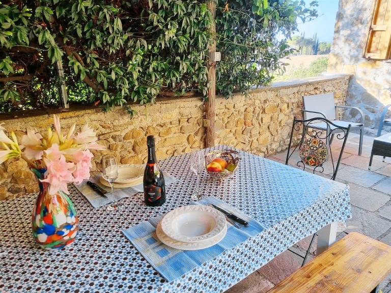 Chalet with yard & barbeque | Sea view — photo 2