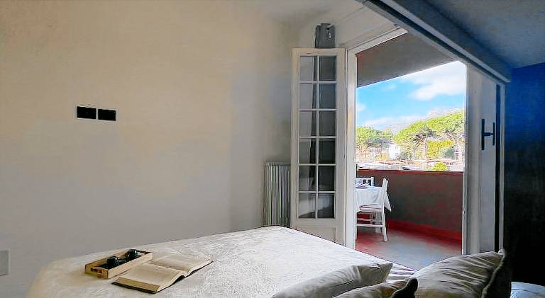 Nice holiday apartment with pool | Pets allowed in Loano