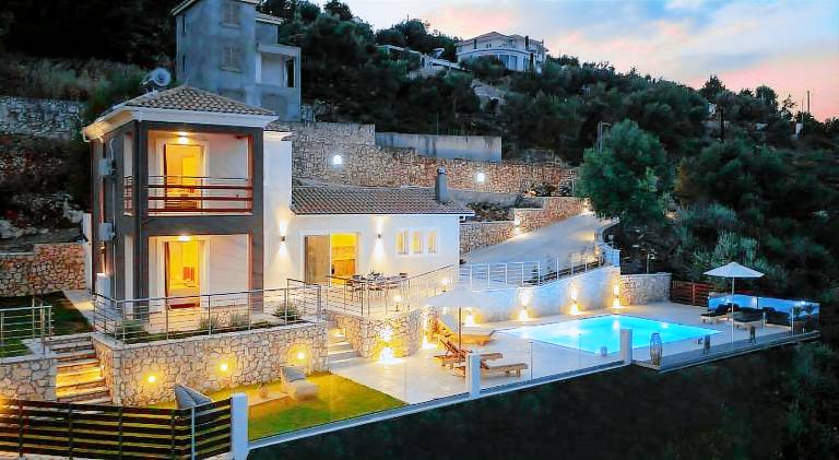 Villa with private pool, yard & terrace | Perfect for remote work | Pet-friendly — photo 5