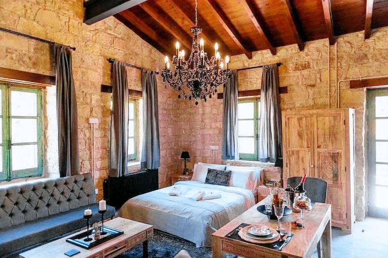 Bed and breakfast  Agios Amvrosios