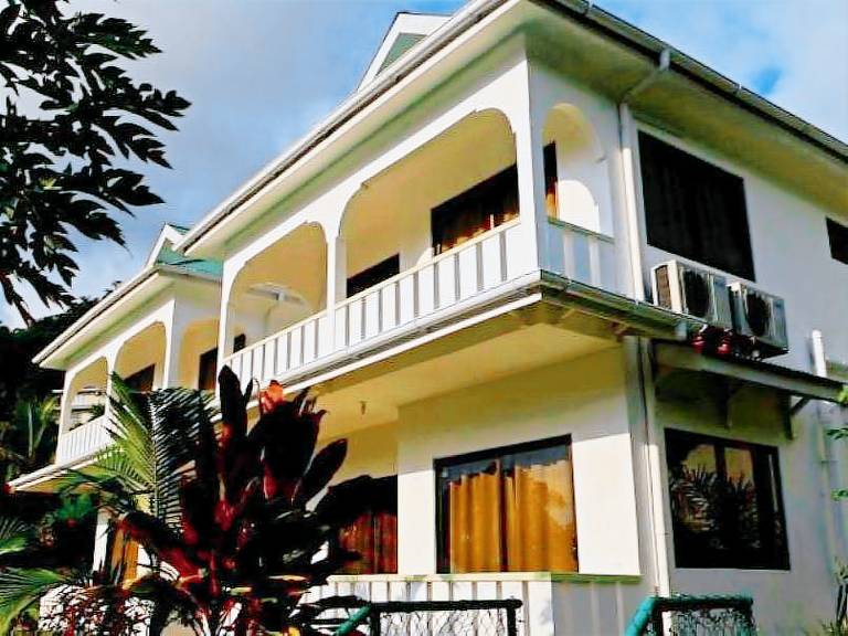 Serviced apartment  Anse Royale