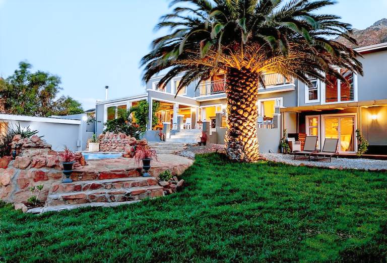Bed & Breakfast  Somerset West
