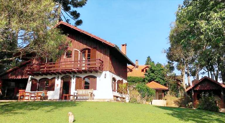 Vacation home with 3 rooms for 6 persons in Camanducaia