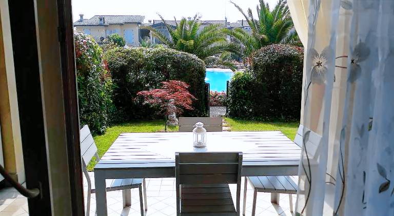 Rental apartment with hot tub & pool — photo 5