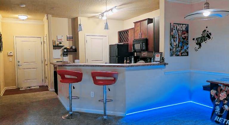Holiday apartment with pool — photo 4