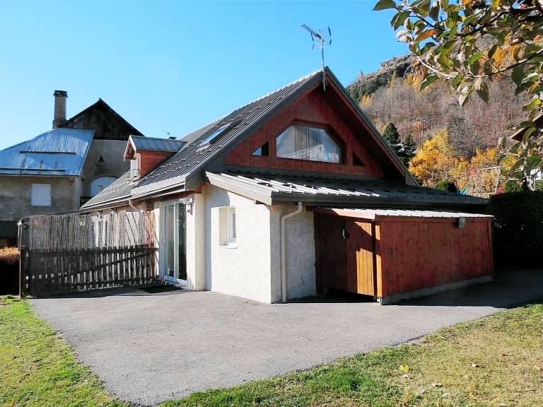Gite with garden, patio & barbeque — photo 2