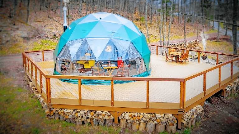 Cabin  Swan Lake