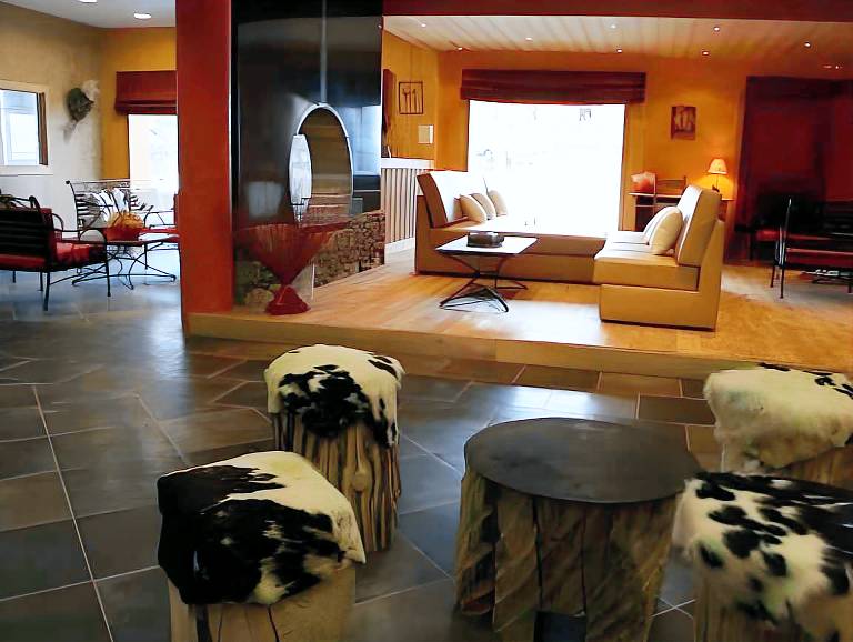 Serviced apartment with pool & sauna in Bourg-Saint-Maurice