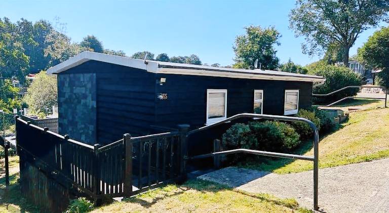 Holiday apartment with pool in Caernarfon
