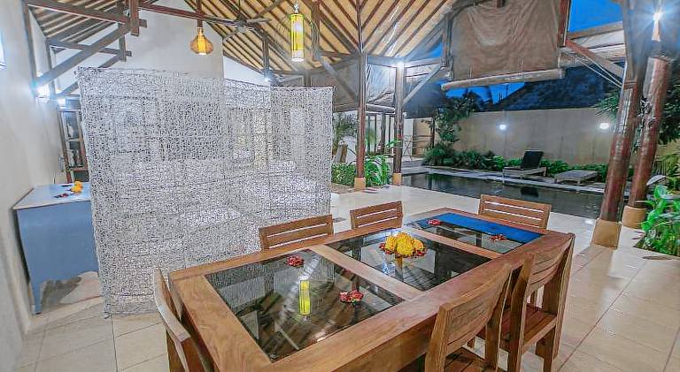 Villa with pool — photo 3