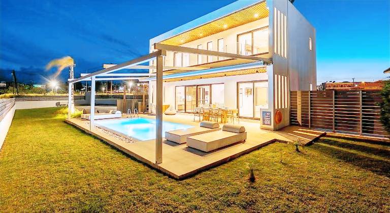Villa with pool | Next to the beach | Pets are welcome in Rhodes