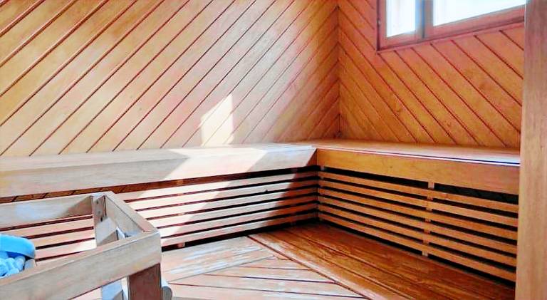 Villa with hot tub — photo 5