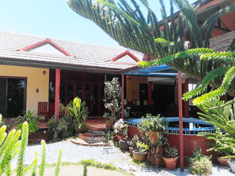 House  Sam Roi Yot