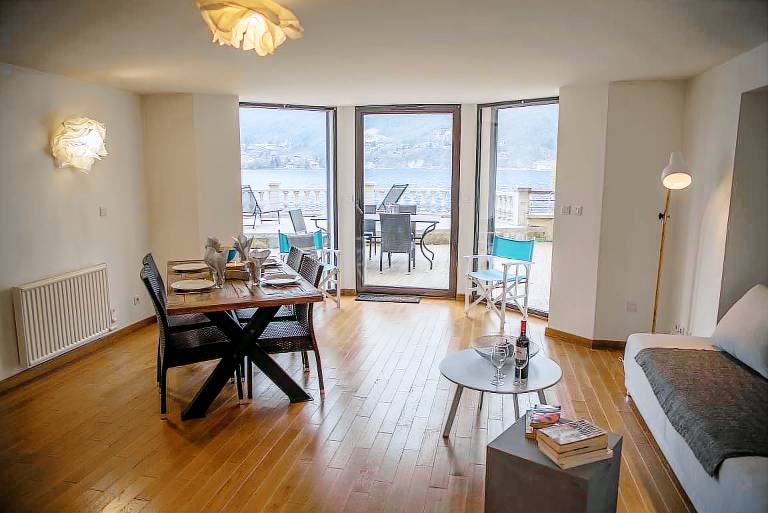 Holiday apartment with terrace | Lake view — photo 4