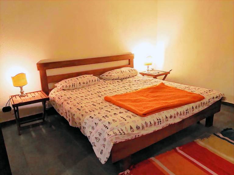 Family-friendly beautiful rental apartment with patio, yard & barbeque | Mountain view | Pets are welcome — photo 5
