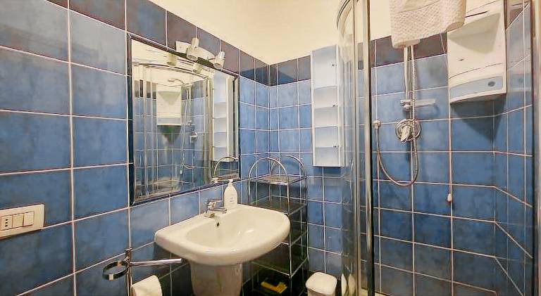 Rental apartment with 2 rooms for 6 persons — photo 2