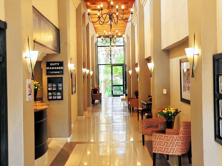 Safari Hotel & Convention Centre