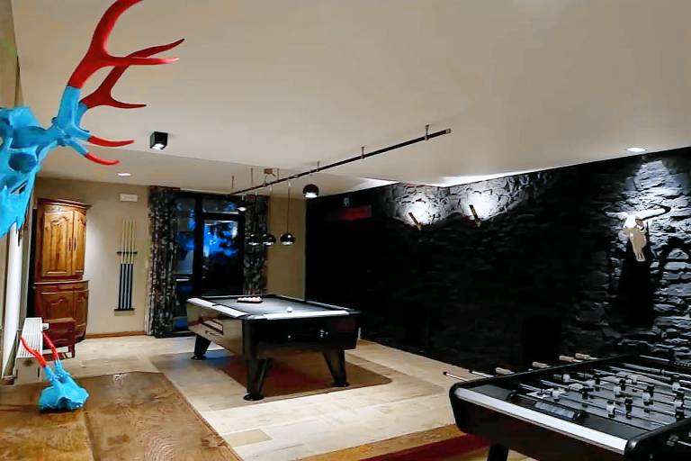 Villa with yard & patio | Dogs allowed — photo 3