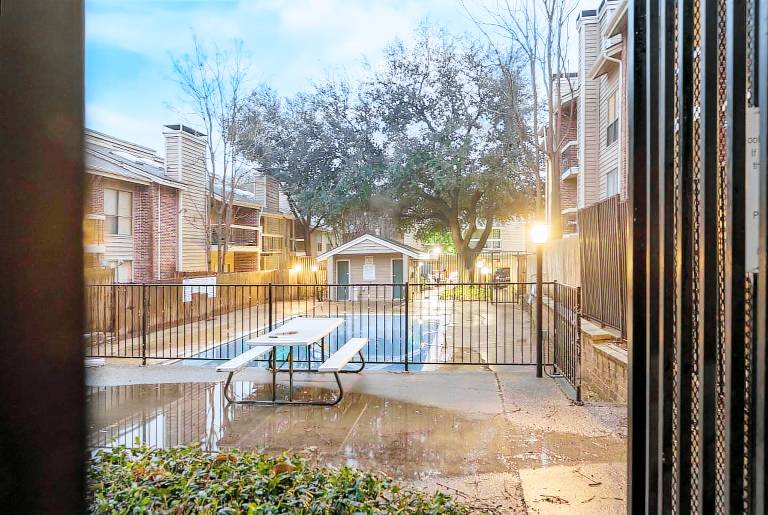 Condo  Vickery Meadow