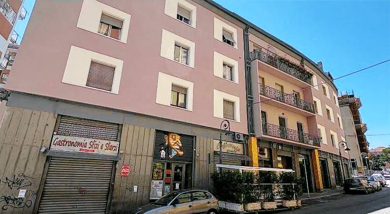ESSENTIAL ROOM & PARKING in Centro Citta con Parcheggio Privato e WIFI — photo 5