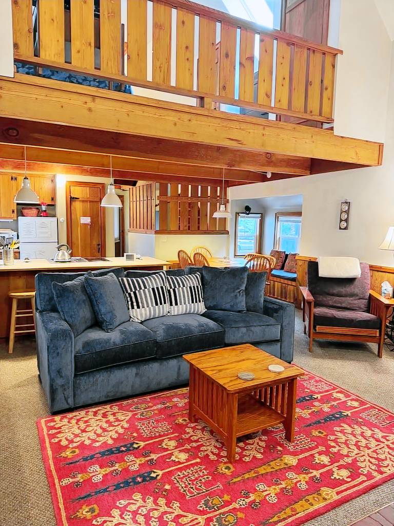 House  Yachats