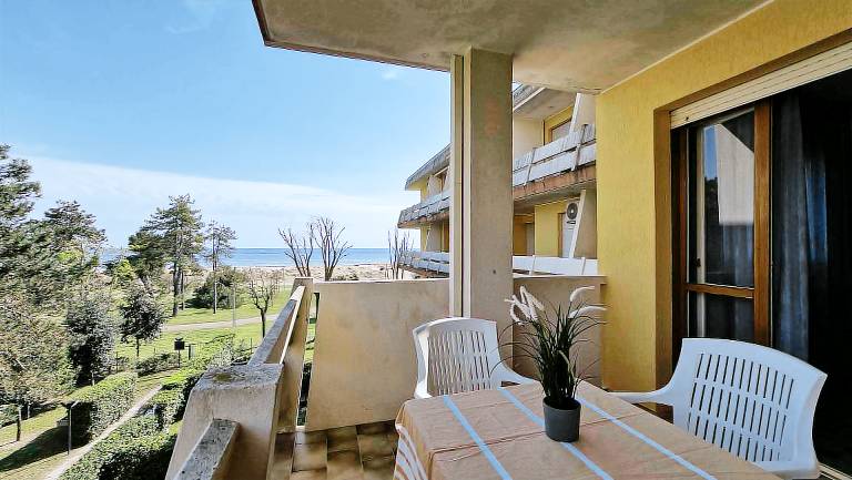 Apartment with 2 rooms for 6 persons in Bibione