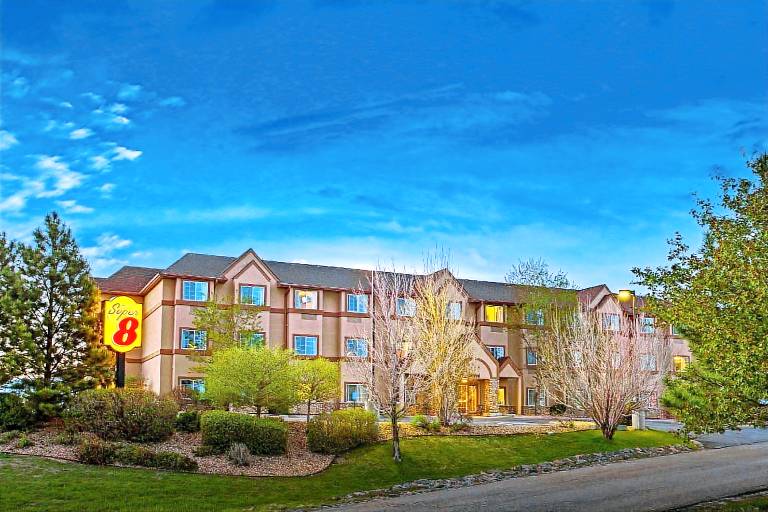 Spark by Hilton Parker Denver SE in Parker, CO
