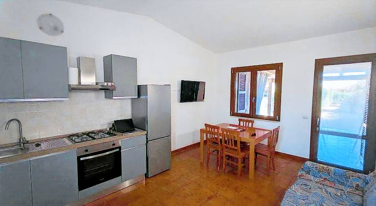 House with 2 rooms for 4 persons — photo 4