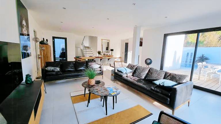 Children-friendly ample house with terrace, private pool & barbecue | Beach nearby | Perfect for remote work | Pets are welcome — photo 2