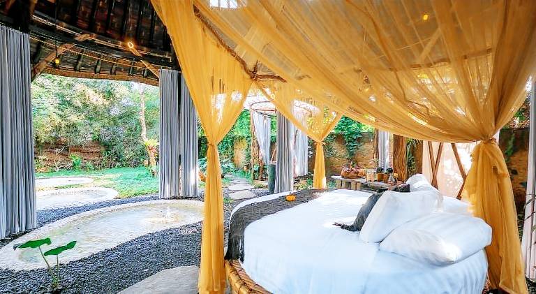 Villa with pool, terrace & garden | Pets allowed — photo 2