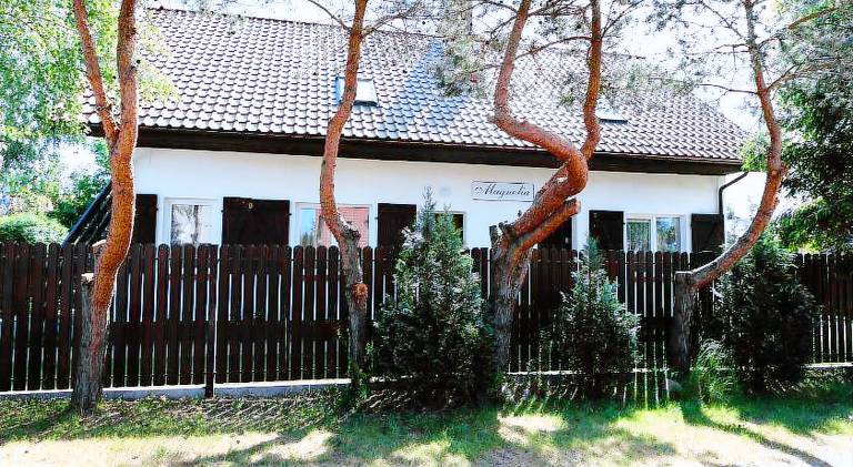 Rental apartment with patio, yard & barbecue in Ustka