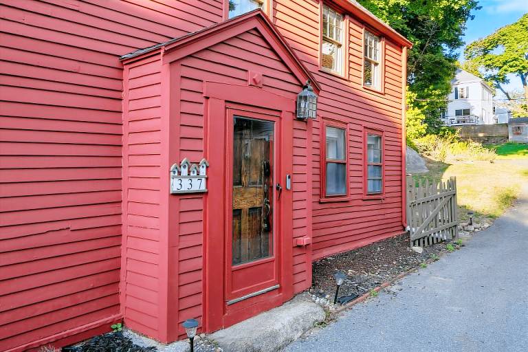 House Salem