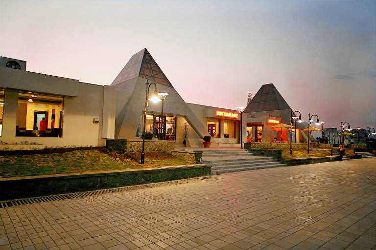 Resort Chikhali