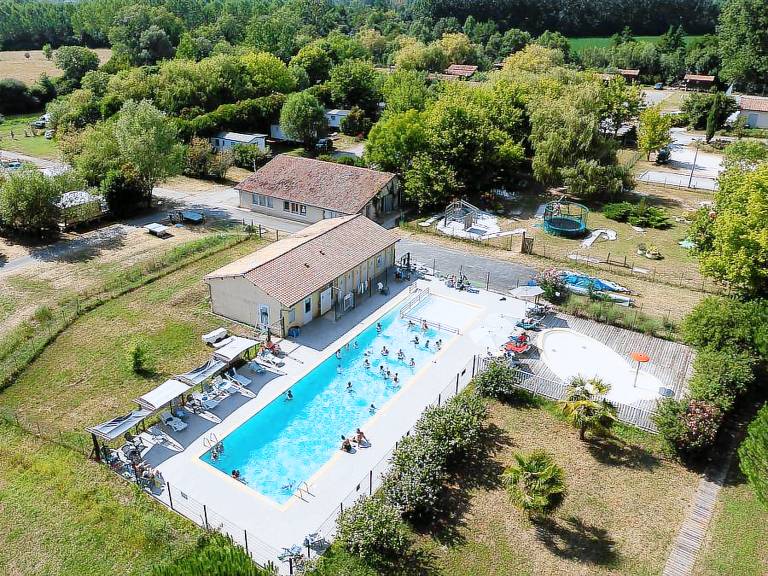 Ferienhaus mit Hund inSaint-Aulaye, Aquitanien  f&uuml;r max. 4 Personen